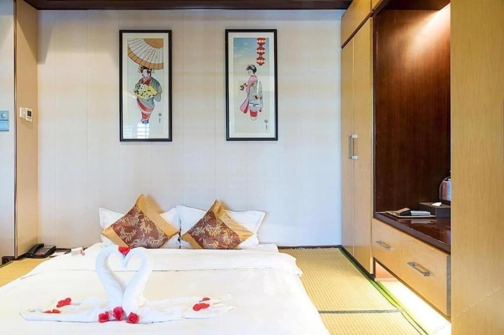 Suzhou Phoenix Hotspring Resort Zhangjiagang Buitenkant foto