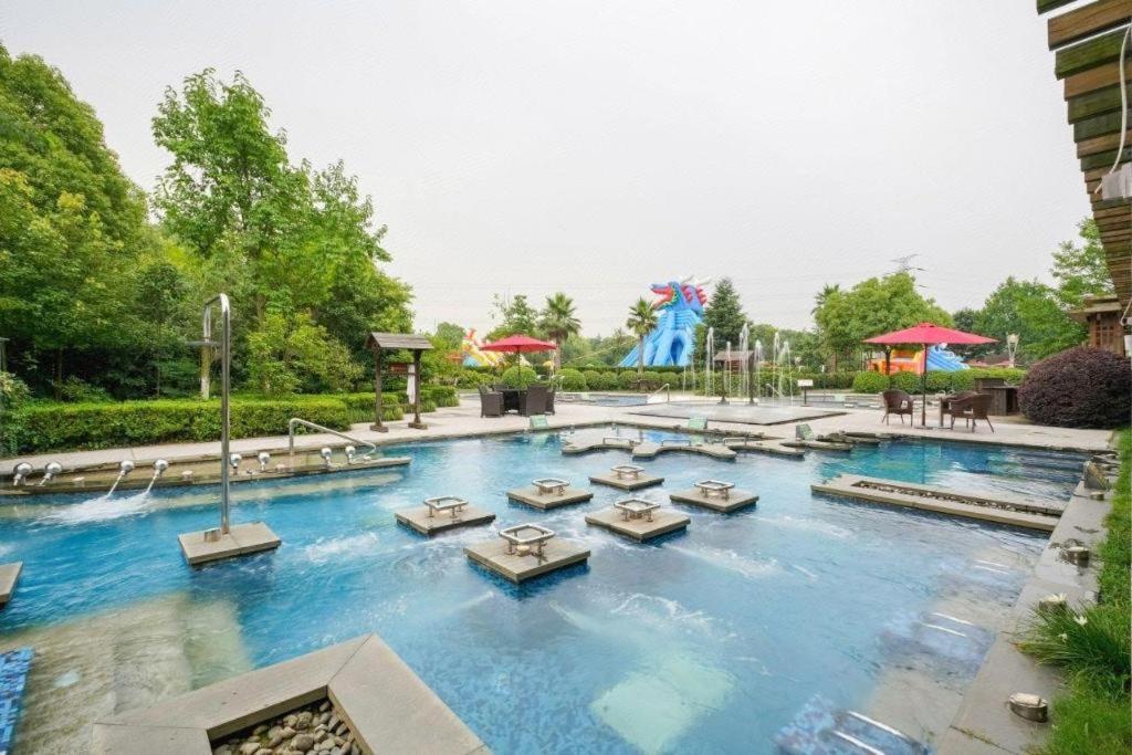 Suzhou Phoenix Hotspring Resort Zhangjiagang Buitenkant foto